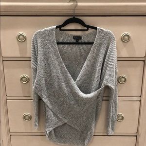 Cross cross grey sweater